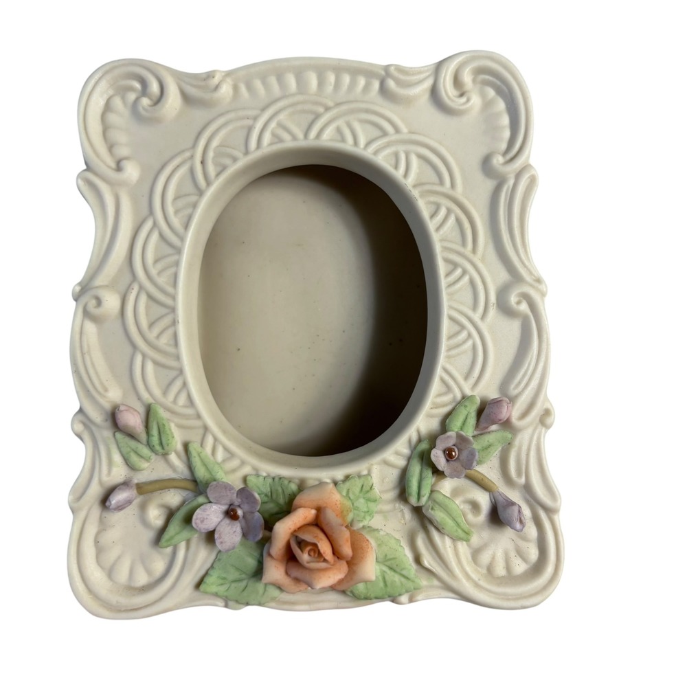 Lefton Antique Ivory Hand Painted Porcelain Floral Wall Pocket Frame 2x3" KW779
